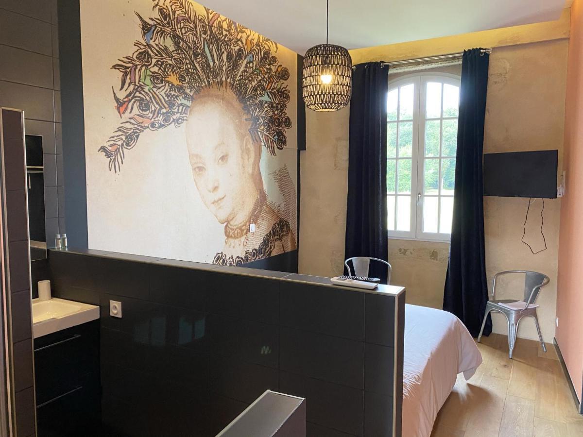 Le Chateau De Camille Saint-Jean-le-Comtal Buitenkant foto