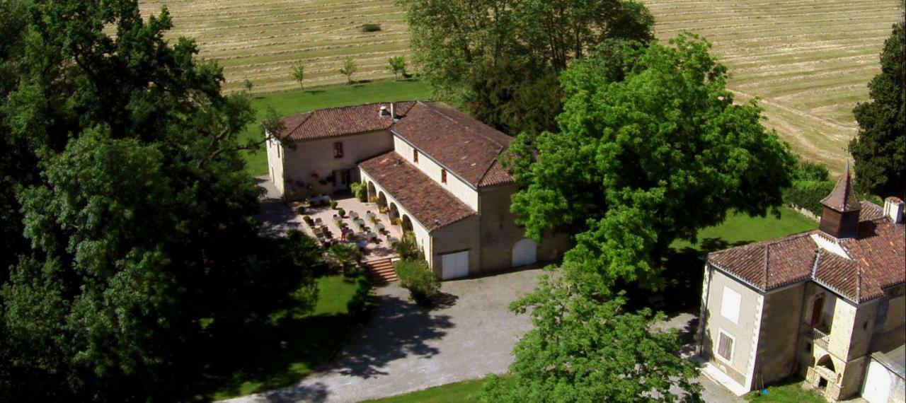 Le Chateau De Camille Saint-Jean-le-Comtal Buitenkant foto
