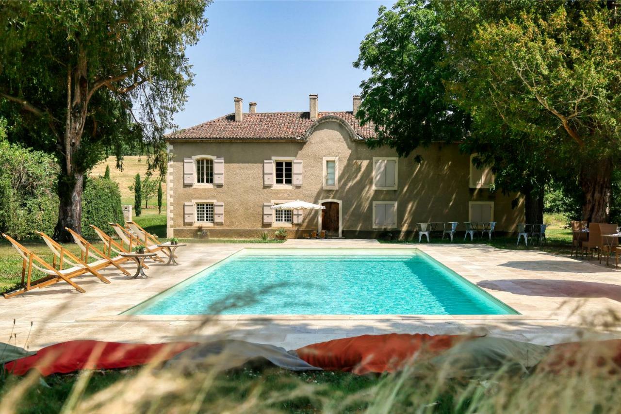 Le Chateau De Camille Saint-Jean-le-Comtal Buitenkant foto